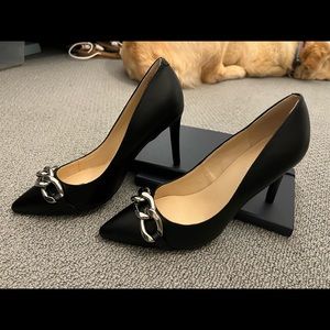 BRAND NEW Nine West black heel